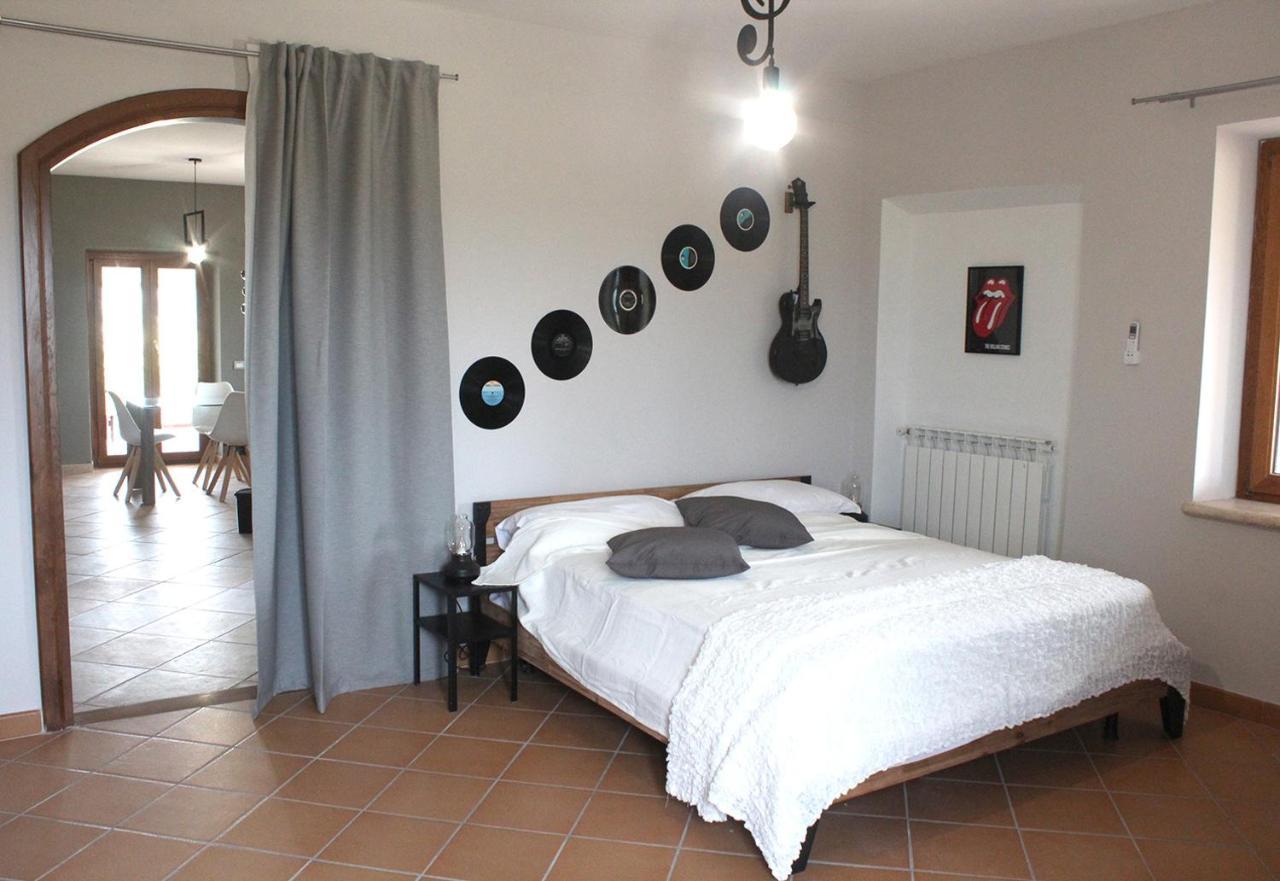 Il Granaio Del Pavone Nepi Exterior foto